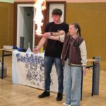 Zaelektryzowani (2)