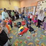 Czytanie bajek z Seniorami z Siekierczny (12)