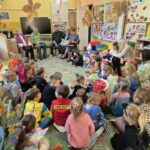 Czytanie bajek z Seniorami z Siekierczny (9)