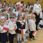Szkoła do hymnu 11 listopada 2025 (12)