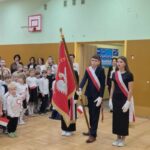 Szkoła do hymnu 11 listopada 2025 (5)